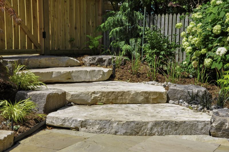 Flagstone Hardscaping